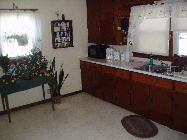 9143 South Old Decker Road Vincennes, IN 47591 - Photo 4 of 7