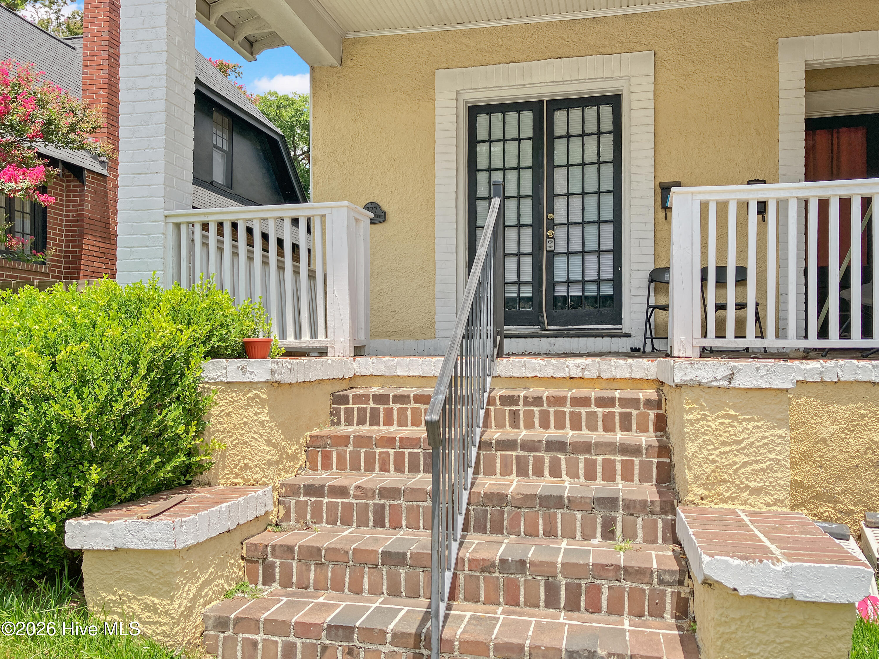 327 Ellis Street, Unit A Augusta, GA 30901 - Photo 2 of 10