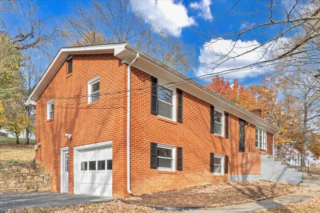 $329,950 | 222 Maple Drive, Blue Ridge, VA 24064