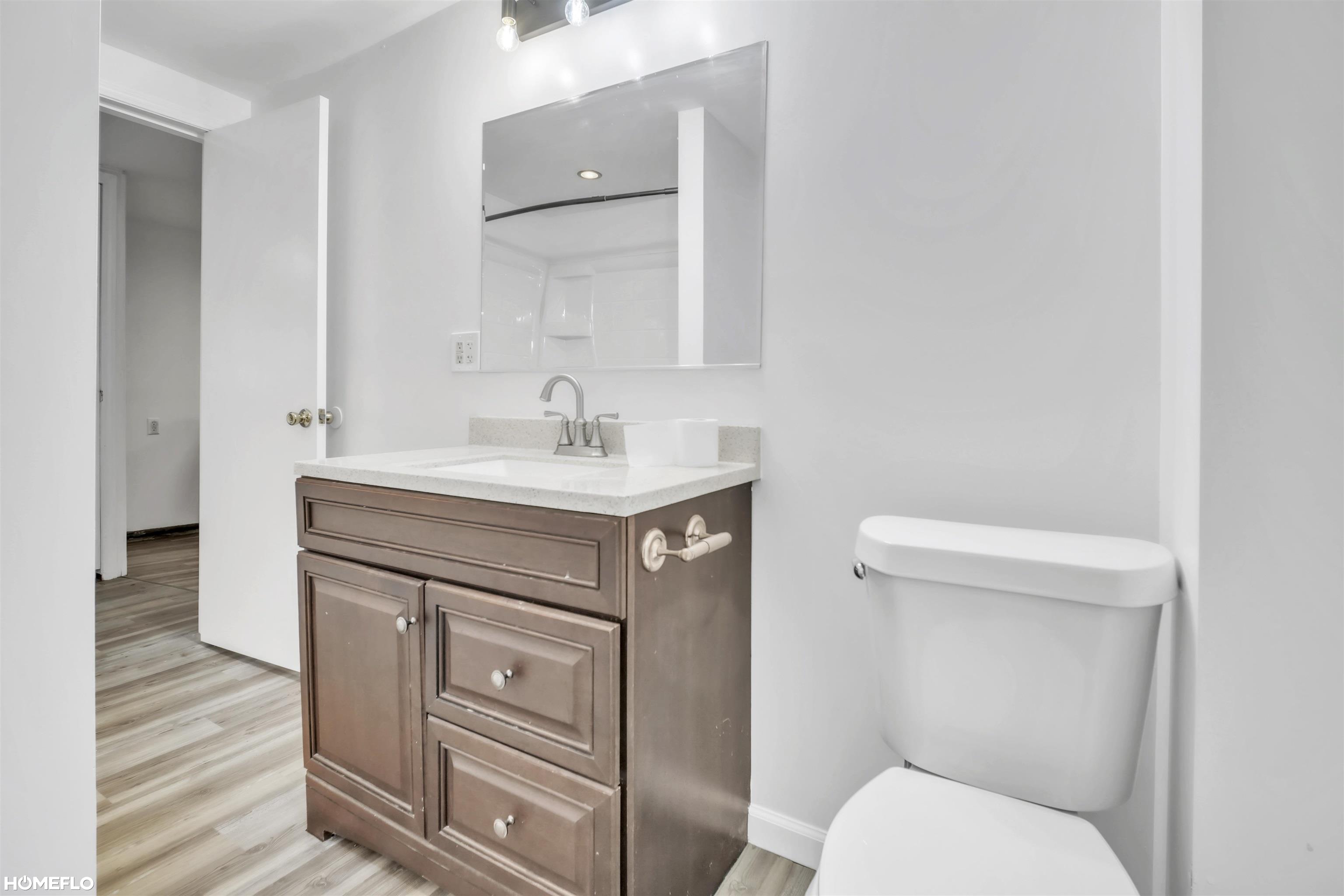 2818 East Brooks Road Midland, MI 48640 - Photo 13 of 42