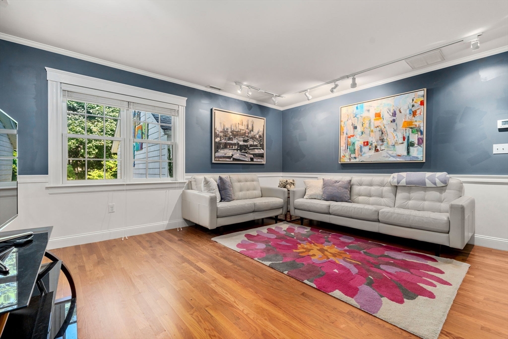 737 Chestnut Street Waban, MA 02468 - Photo 15 of 40 Gallery Image 15