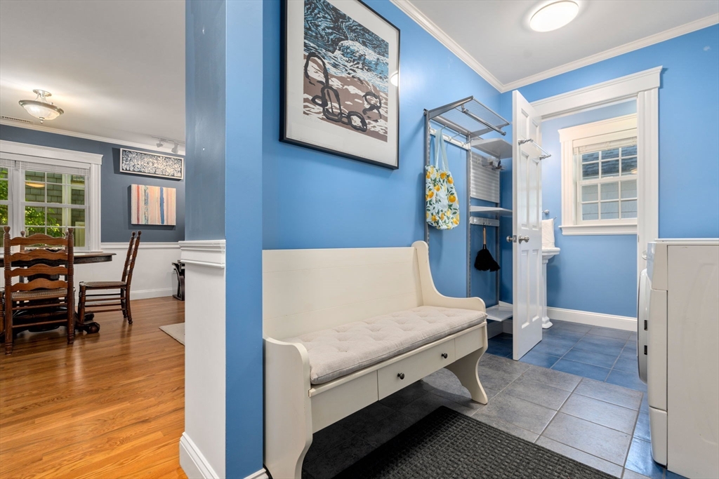 737 Chestnut Street Waban, MA 02468 - Photo 16 of 40 Gallery Image 16