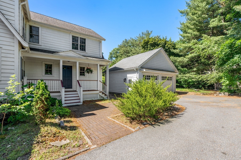 737 Chestnut Street Waban, MA 02468 - Photo 31 of 40 Gallery Image 31