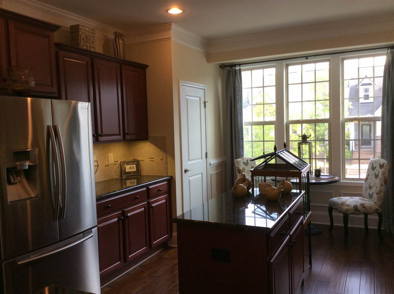 5643 Wade Park Boulevard Raleigh, NC 27607 - Photo 7 of 25 Kitchen