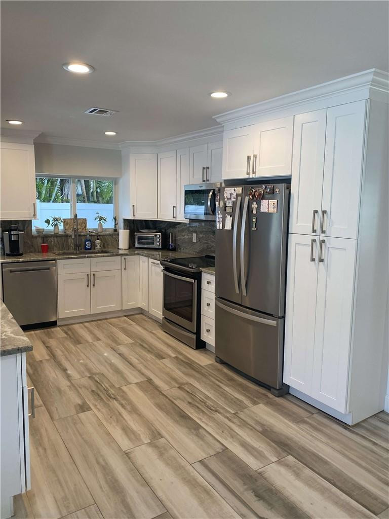 1096 Southwest 16th Street Boca Raton, FL 33486 - Photo 3 of 6 Photo 3