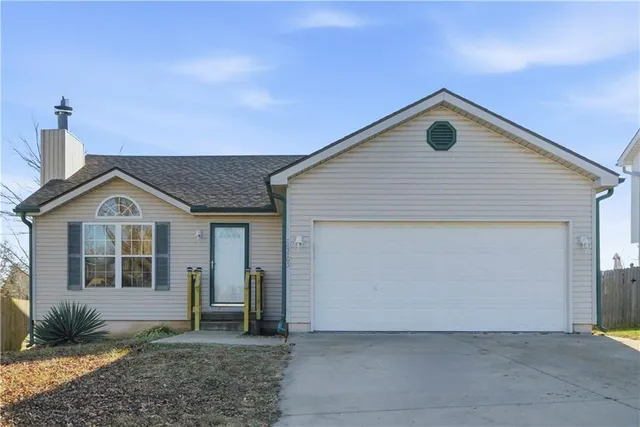 $274,000 | 16405 East 3rd Terrace South, Independence, MO 64056