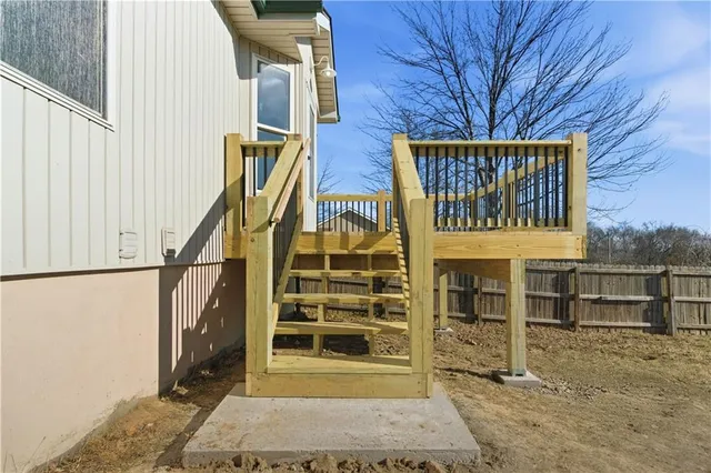 $274,000 | 16405 East 3rd Terrace South, Independence, MO 64056