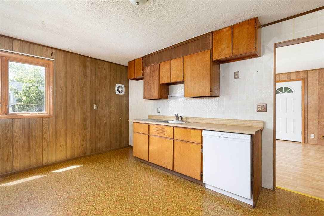 248 Millhurst Road, Unit 242 Lackawanna, NY 14218 - Photo 5 of 21 Unit 242
