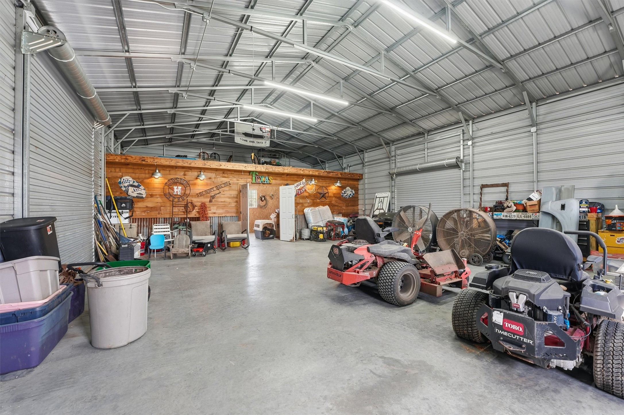 611 Reidland Road Crosby, TX 77532 - Photo 28 of 35 Shop