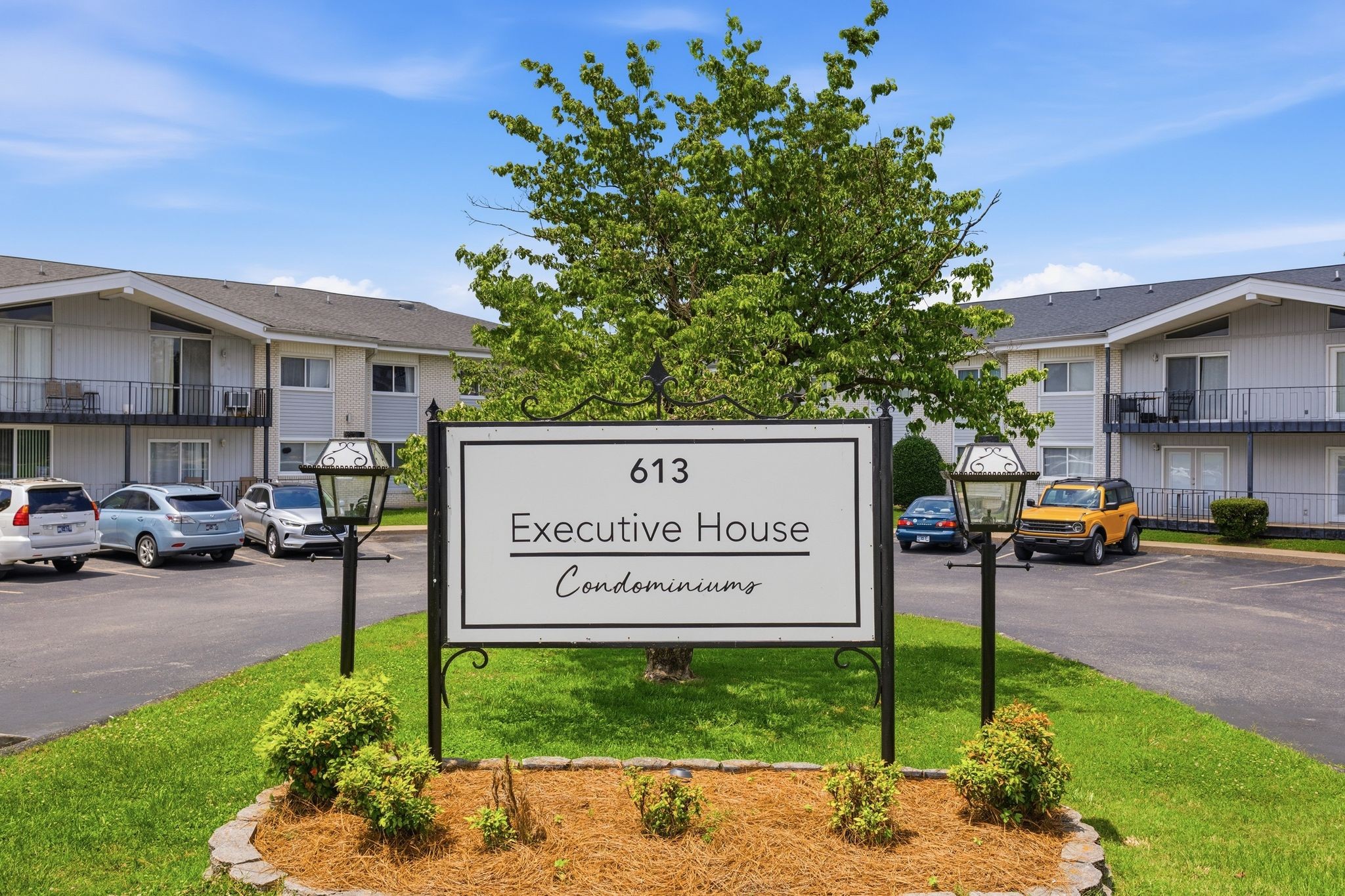 613 Hillsboro Road, Unit B21 Franklin, TN 37064 - Photo 1 of 25