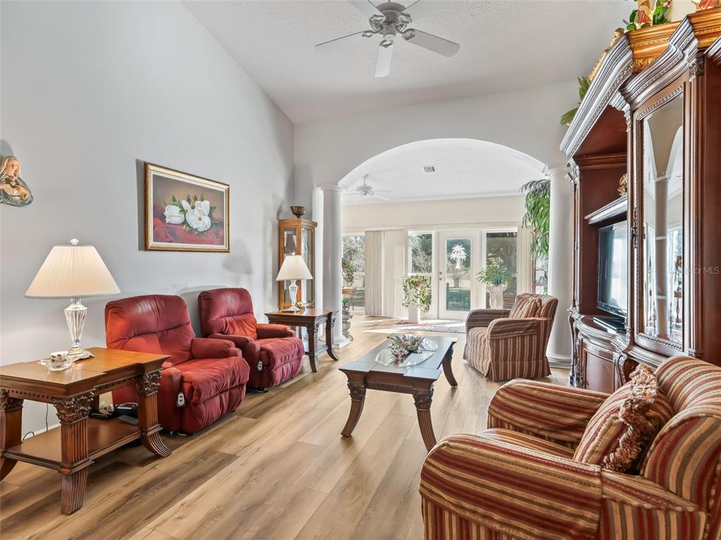 1409 Meadow View Way Lady Lake, FL 32159 - Photo 13 of 61