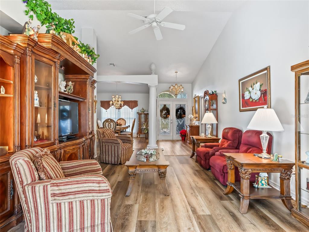 1409 Meadow View Way Lady Lake, FL 32159 - Photo 15 of 61