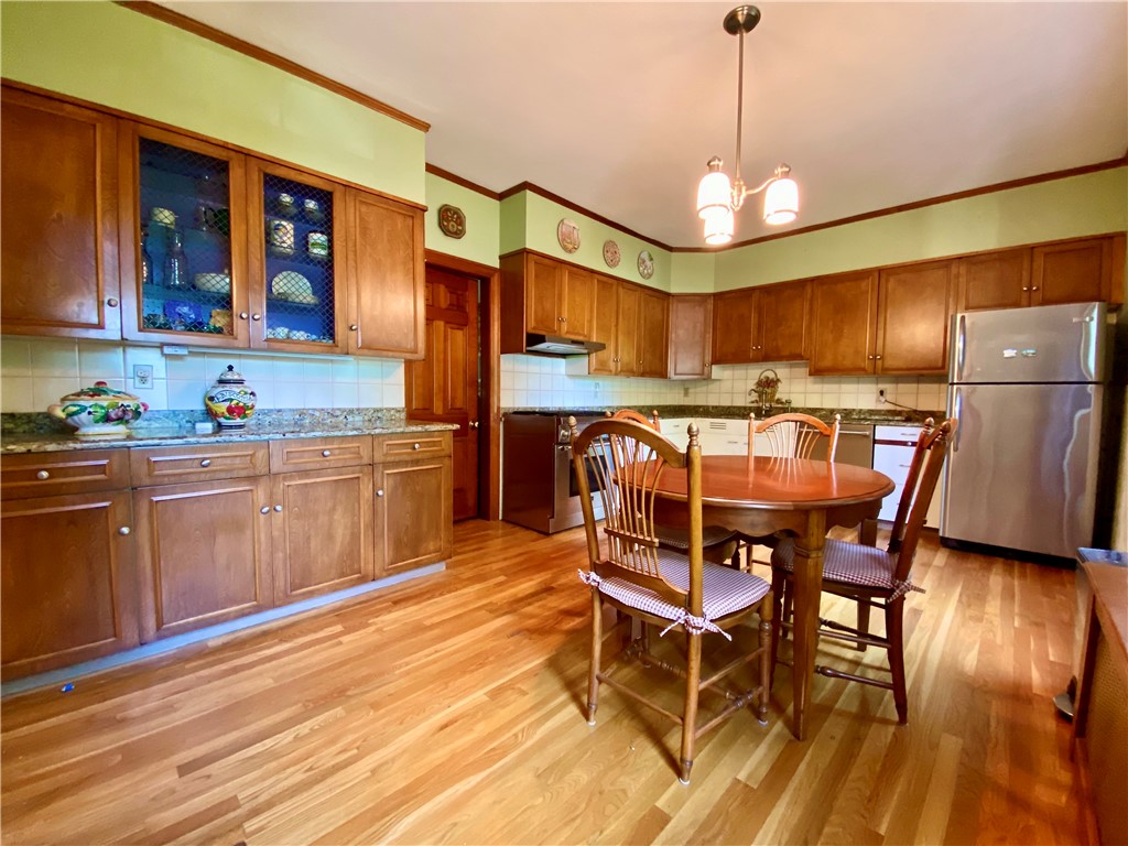 308 Harris Avenue Woonsocket, RI 02895 - Photo 8 of 33