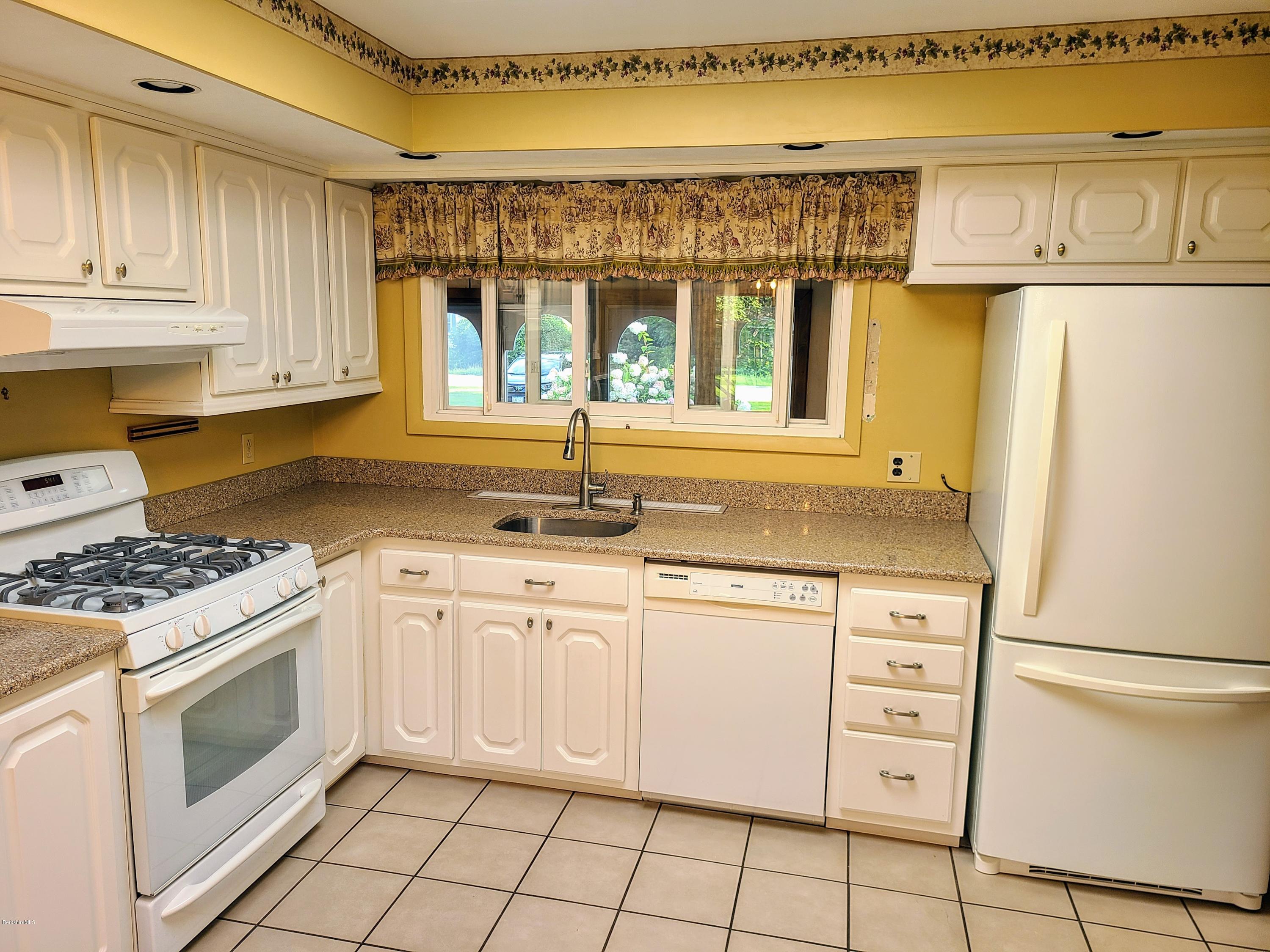 98 South Mountain Road Pittsfield, MA 01201 - Photo 4 of 19 Kitchen