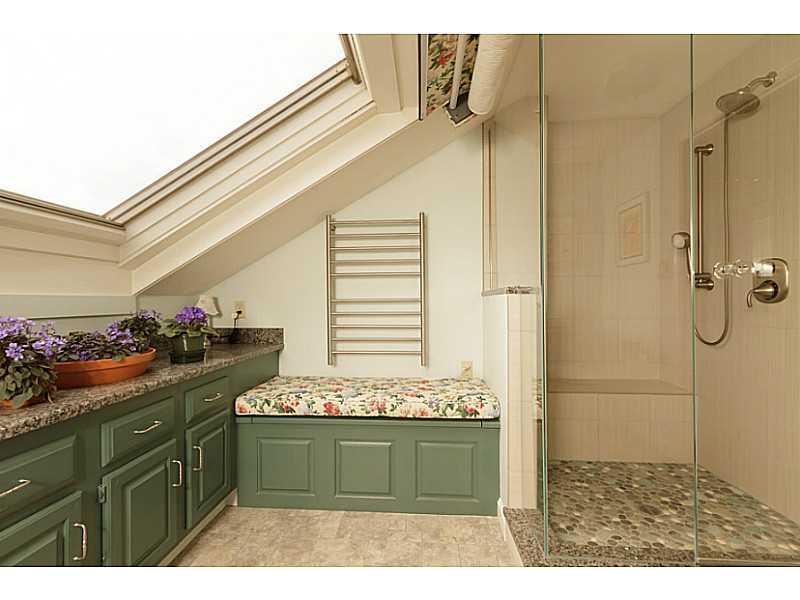 29 Blueberry Cove Road, Unit 29 Yarmouth, ME 04096 - Photo 22 of 33 Master Bath/Spa.