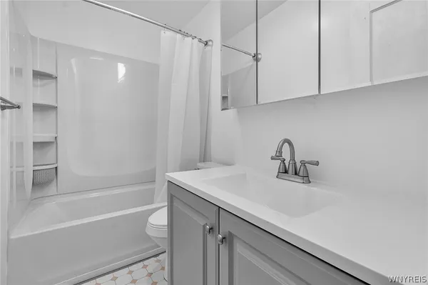 $1,800 | 49 Virgil Avenue, Buffalo, NY 14216