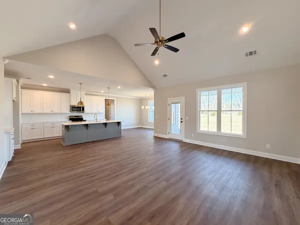 $484,900 | 9 Honeysuckle Way, Claxton, GA 30417