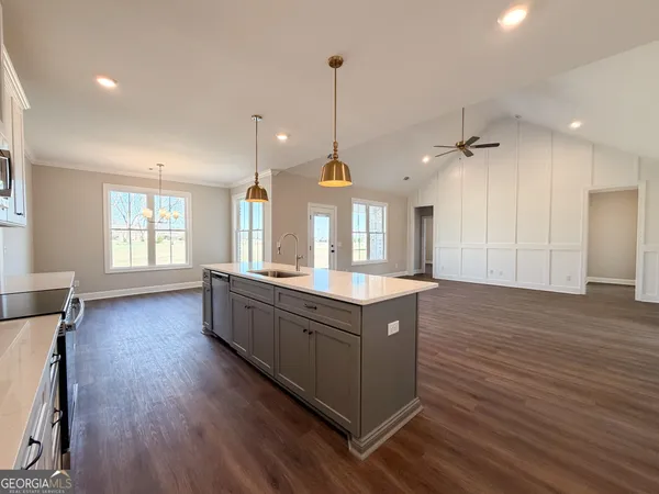 $484,900 | 9 Honeysuckle Way, Claxton, GA 30417