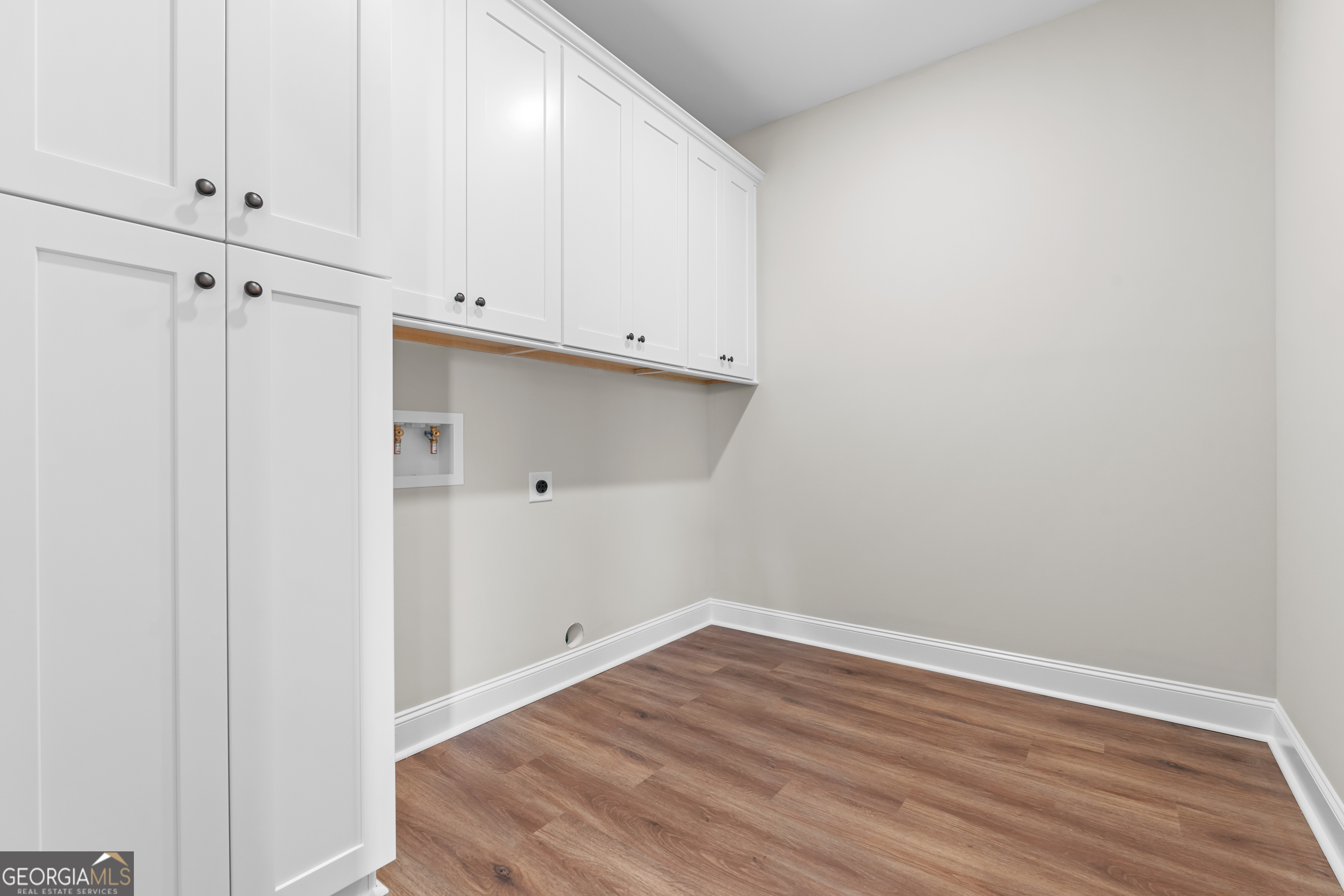 9 Honeysuckle Way Claxton, GA 30417 - Photo 34 of 46 a view of a room with wooden floor