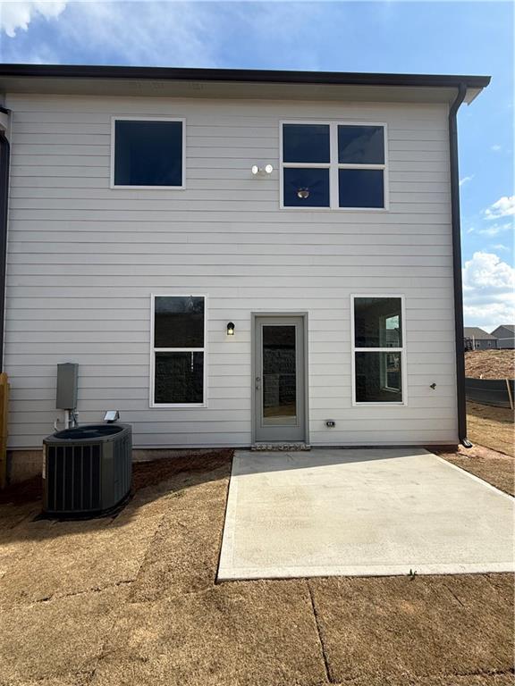 3979 Streamlet Way, Unit 153 Gainesville, GA 30506 - Photo 2 of 17 a front view of a house with windows