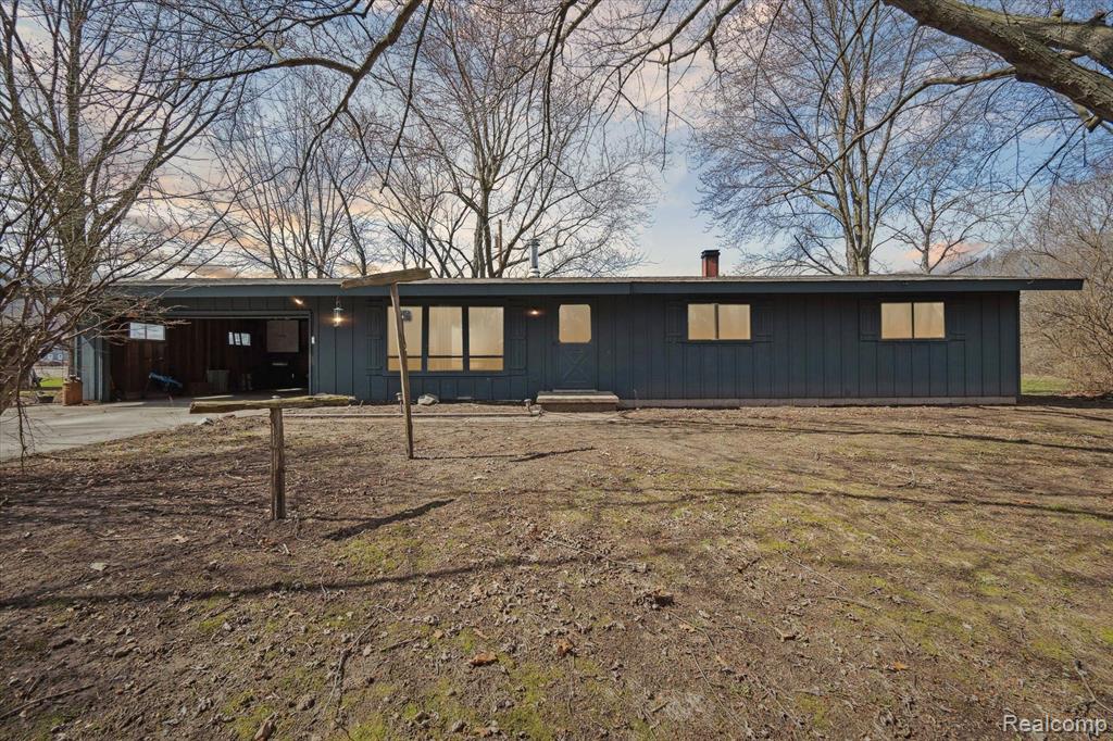 7925 Hough Road Almont, MI 48003 - Photo 1 of 53 Gallery Image 1