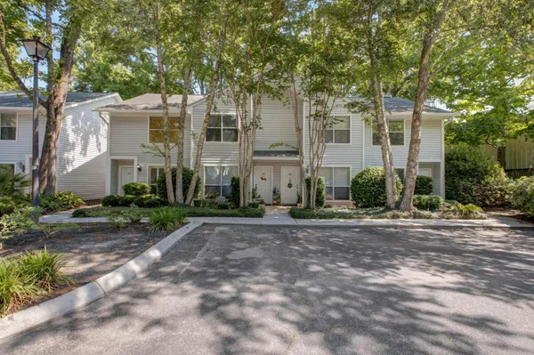 $343,000 | 252 Howle Avenue, Unit B1, Charleston, SC 29412