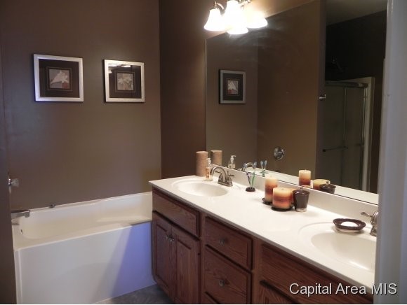 310 Eagle Ridge Drive Chatham, IL 62629 - Photo 7 of 13 Gallery Image 7