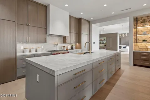 $9,795,000 | 9790 North 56th Street, Paradise Valley, AZ 85253