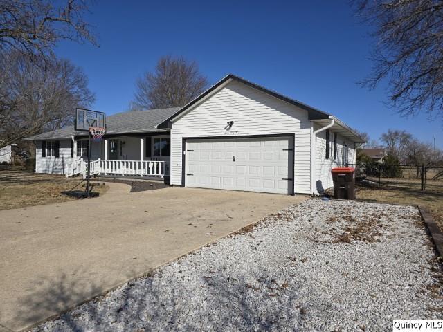 733 Questover Drive Carthage, IL 62321 - Photo 23 of 28 Gallery Image 23
