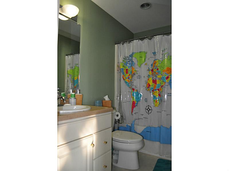18 Intervale Road, Unit 117 Smithfield, RI 02917 - Photo 20 of 24 Bathroom.