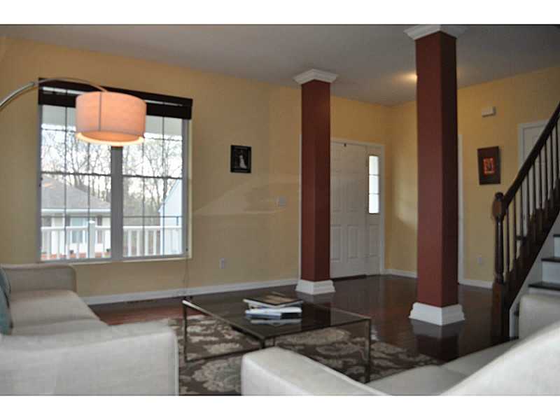18 Intervale Road, Unit 117 Smithfield, RI 02917 - Photo 3 of 24 Living Room.