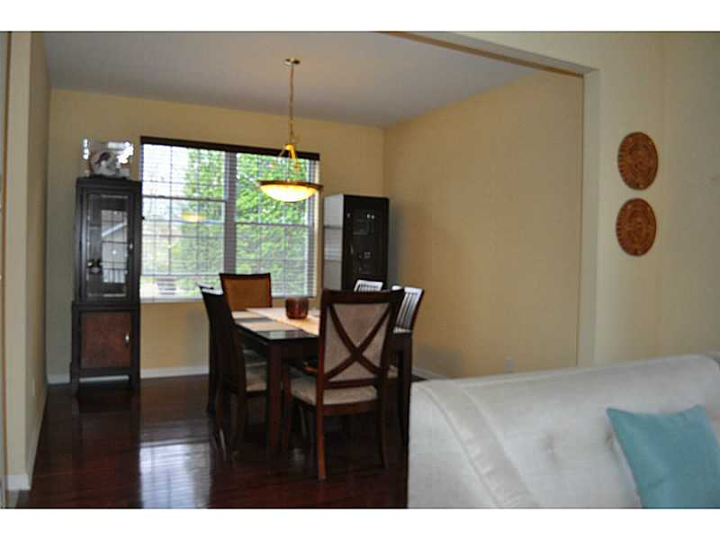 18 Intervale Road, Unit 117 Smithfield, RI 02917 - Photo 6 of 24 Dining Room.