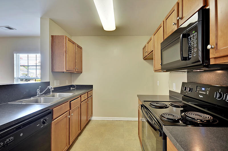 1122 Deerberry Road Hanahan, SC 29410 - Photo 8 of 25 DSC_0366_DSC_0372-copy