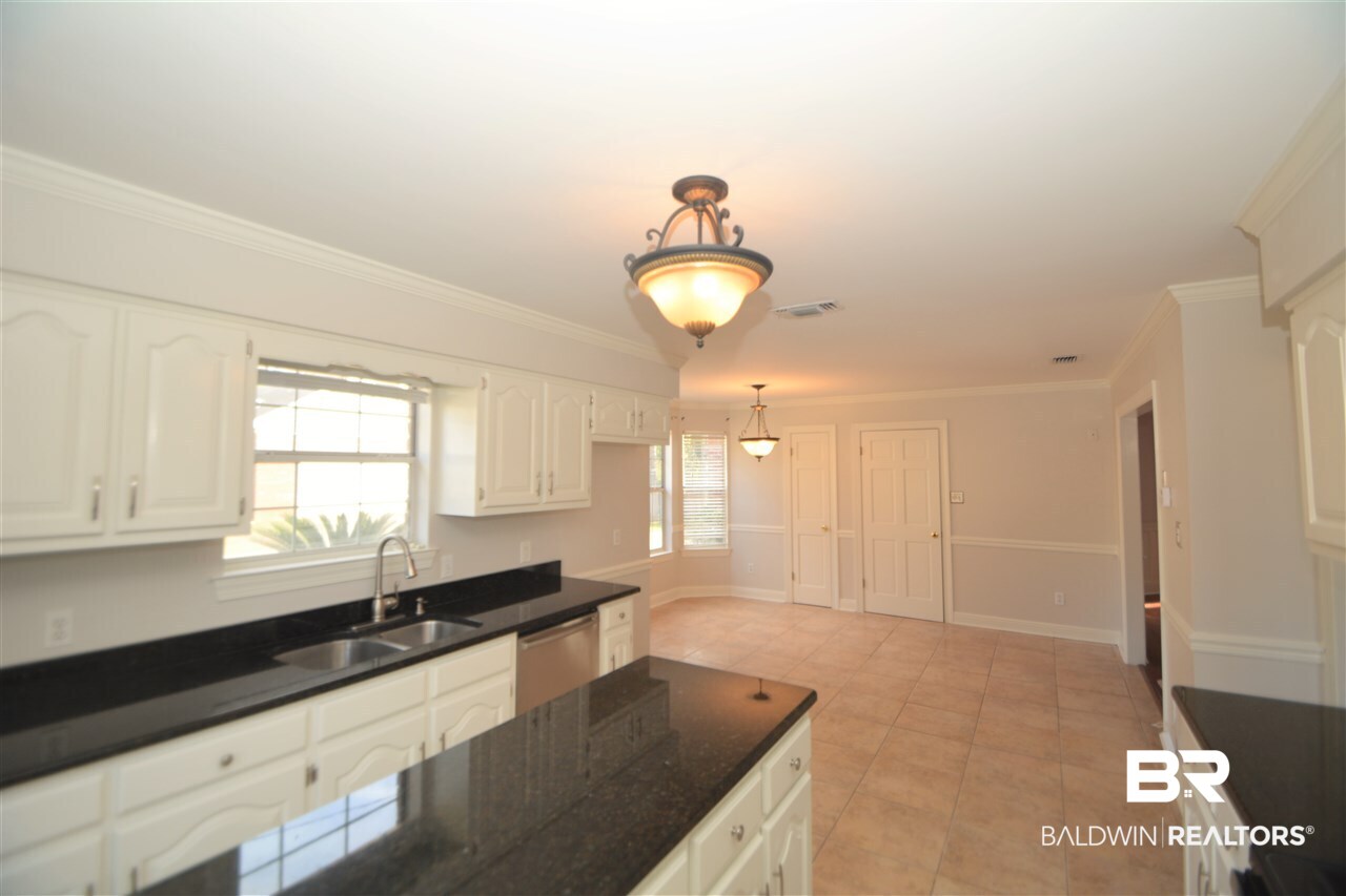 10461 Hunters Ridge Drive Mobile, AL 36695 - Photo 6 of 21