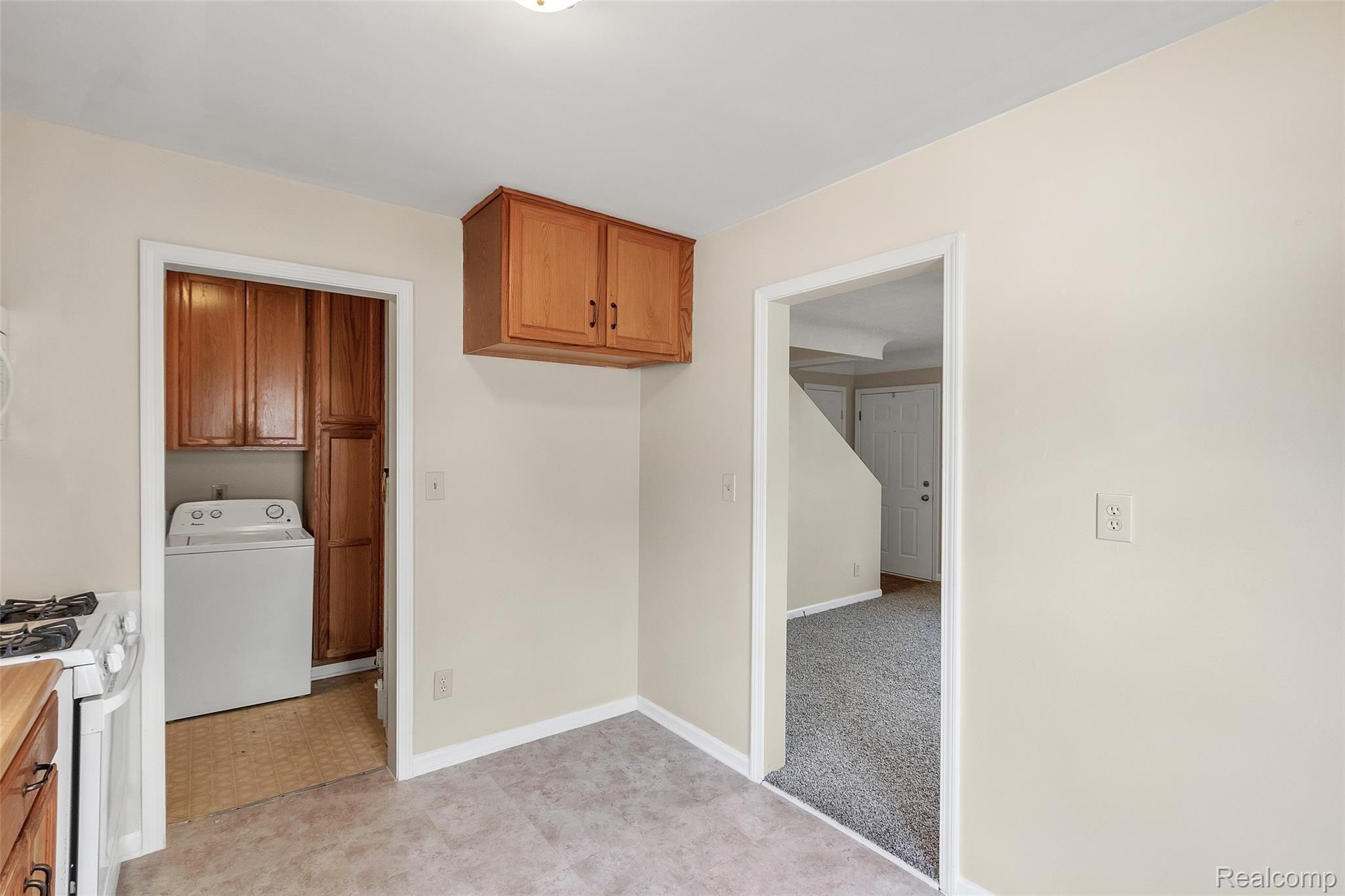4159 Filbert Street Wayne, MI 48184 - Photo 10 of 44 15-4159 Filbert St-Windowstill Real Estate Photography-15.jpg