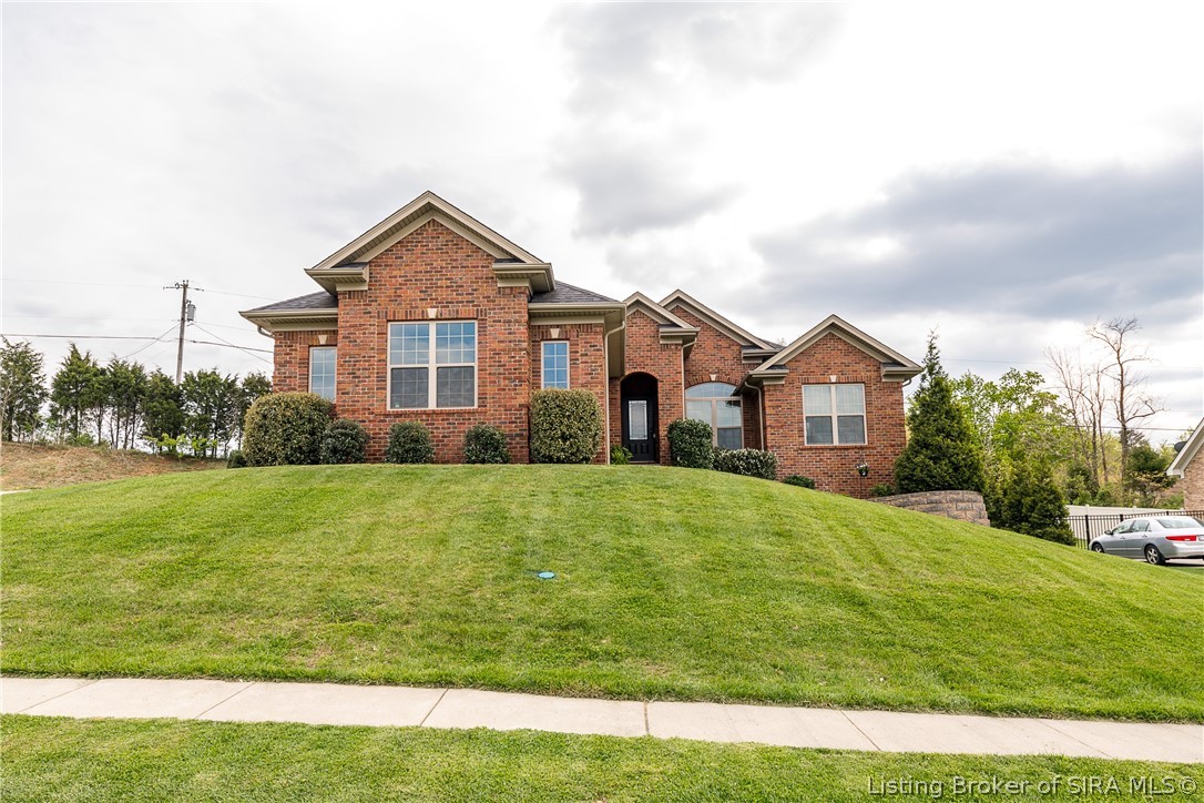 3606 Sunset Ridge Court Floyds Knobs, IN 47119 - Photo 3 of 57 Gallery Image 3