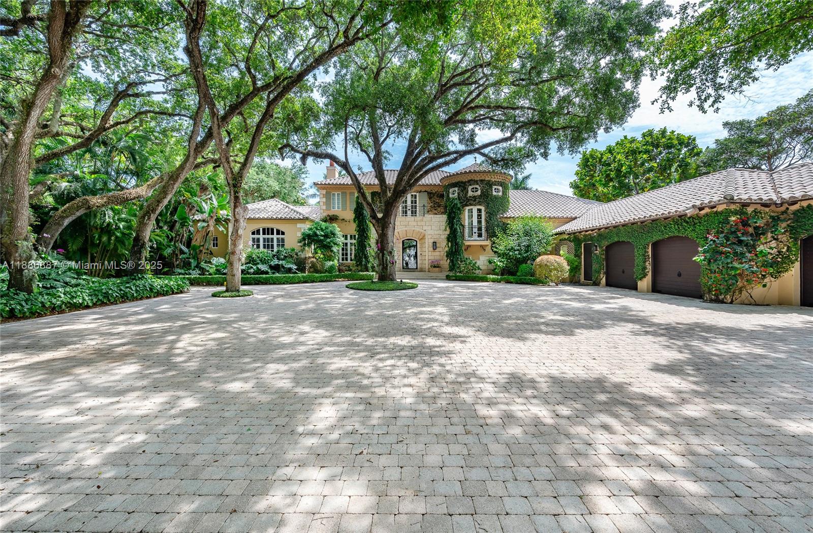 4790 Southwest 78th Street Miami, FL 33143 - Photo 3 of 24