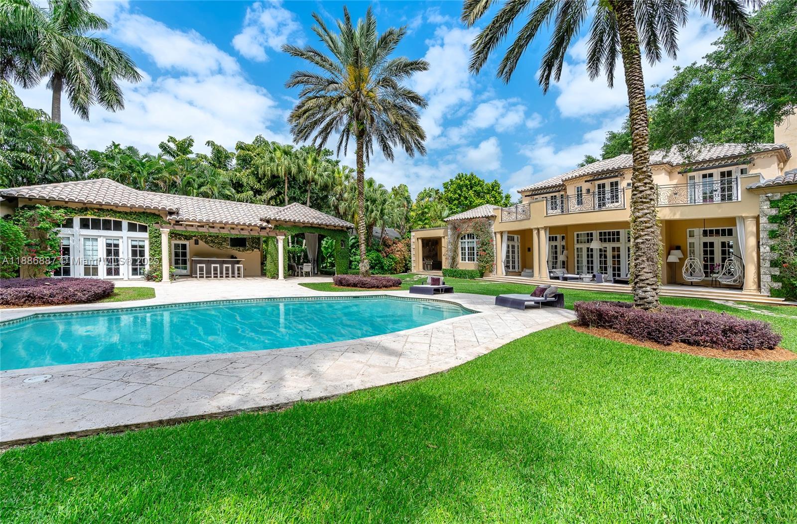 4790 Southwest 78th Street Miami, FL 33143 - Photo 9 of 24