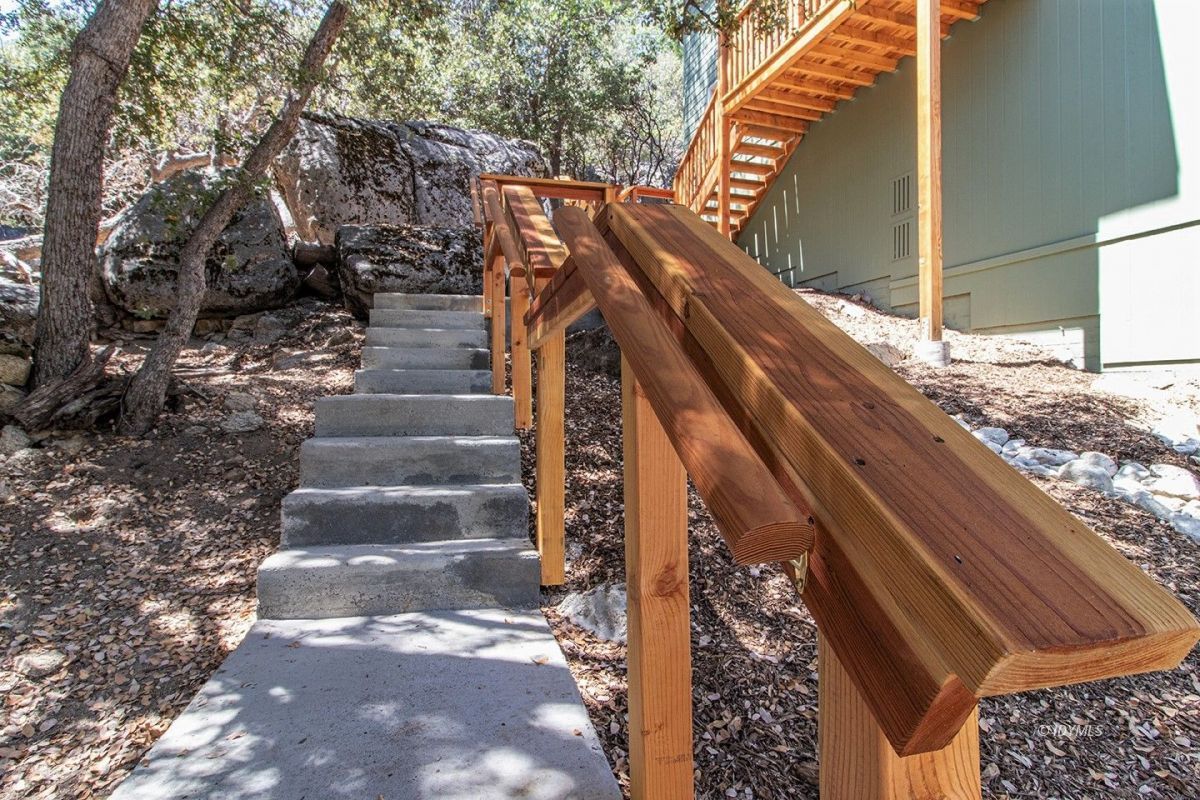 53610 Jeffery Pine Road Idyllwild, CA 92549 - Photo 12 of 38 Meandering stairway to house