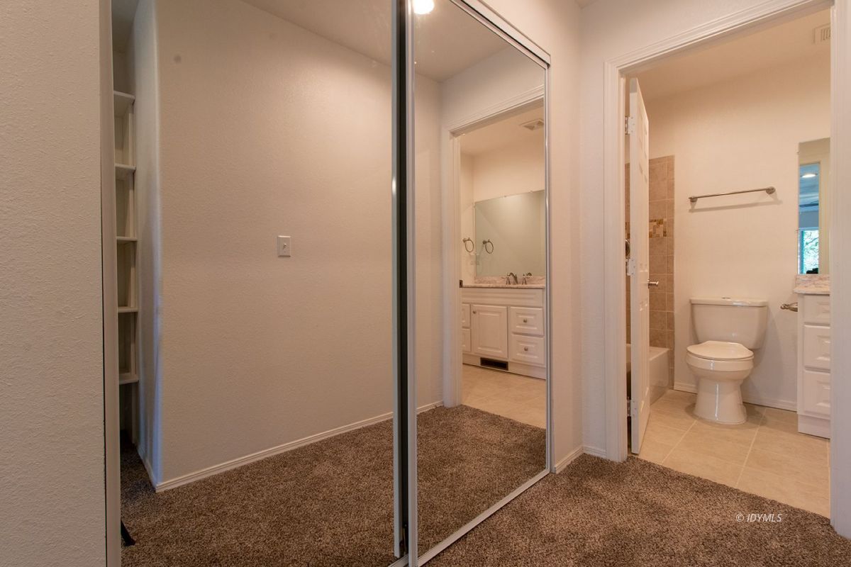 53610 Jeffery Pine Road Idyllwild, CA 92549 - Photo 29 of 38 Loads of closet space