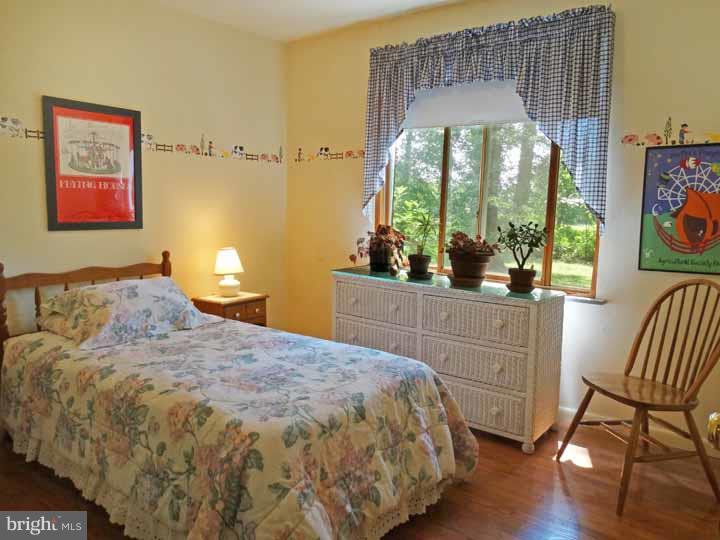 4607 Smith Road Newtown, PA 18940 - Photo 16 of 25 Gallery Image 16