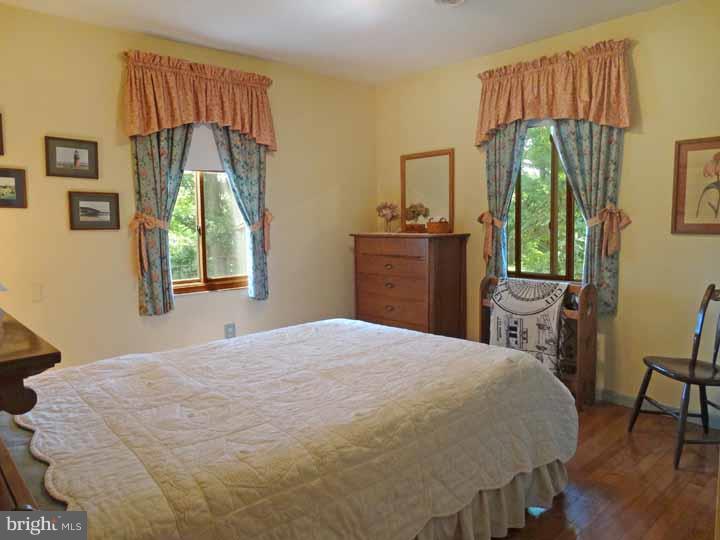 4607 Smith Road Newtown, PA 18940 - Photo 17 of 25 Gallery Image 17