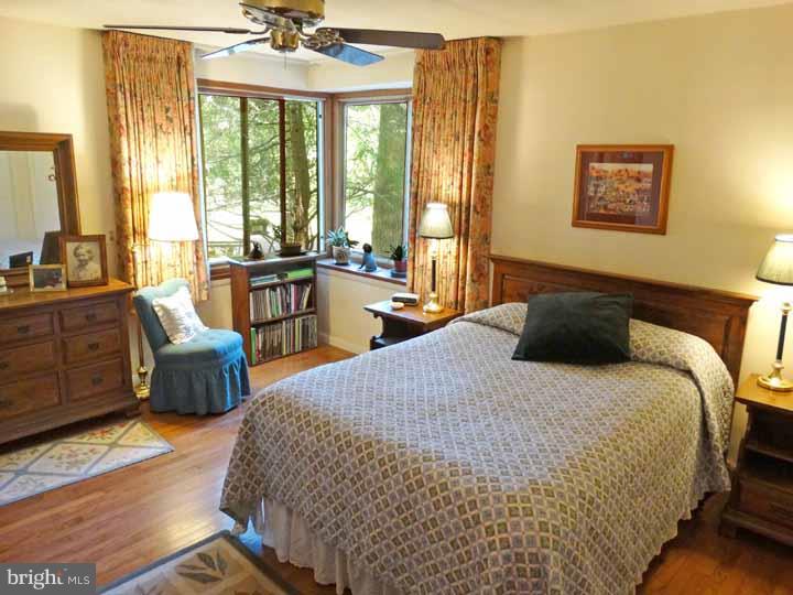 4607 Smith Road Newtown, PA 18940 - Photo 19 of 25 Gallery Image 19
