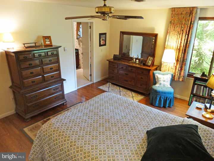 4607 Smith Road Newtown, PA 18940 - Photo 20 of 25 Gallery Image 20