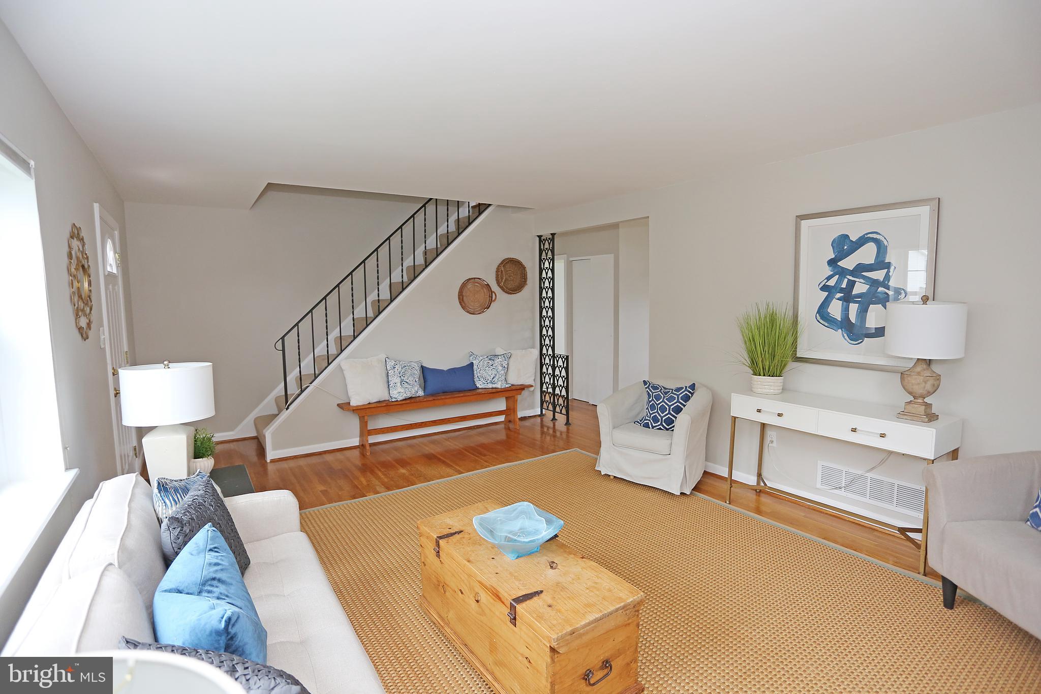 6015 Burnt Oak Road Baltimore, MD 21228 - Photo 6 of 32