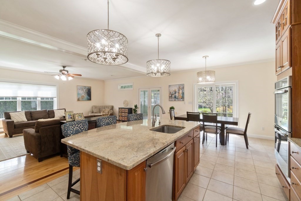 98 Beechwood Road Wellesley, MA 02482 - Photo 13 of 32