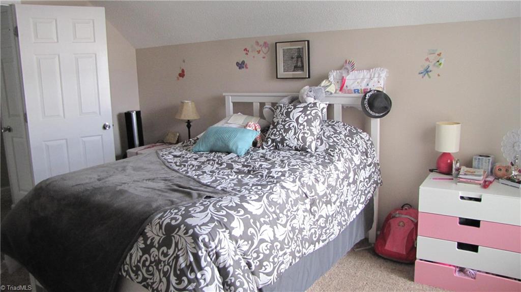 4207 Beacon Ridge Drive High Point, NC 27265 - Photo 15 of 21 Gallery Image 15
