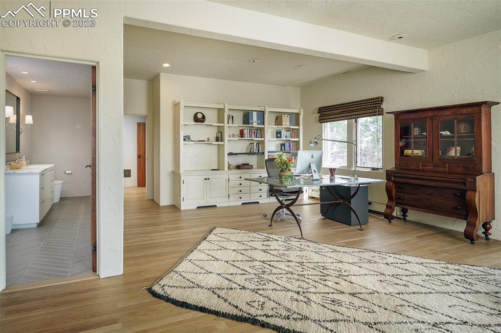 52 Marland Road Colorado Springs, CO 80906 - Photo 22 of 48 a living room with furniture