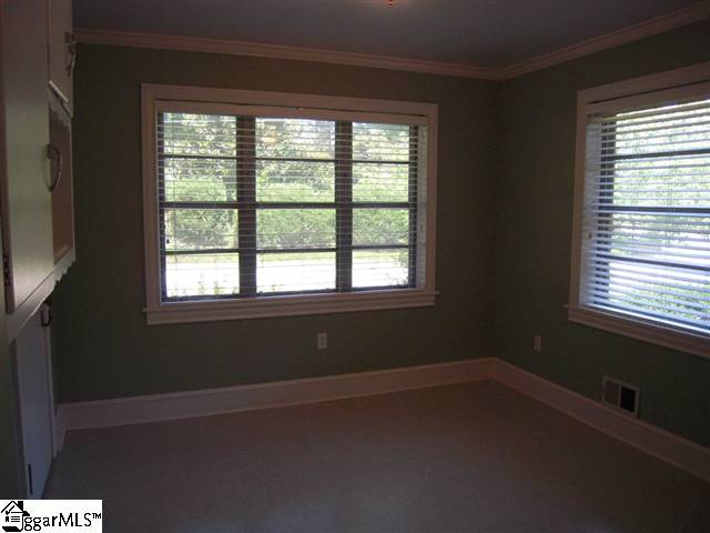 4309 Old Buncombe Road Greenville, SC 29617 - Photo 13 of 19 Gallery Image 13