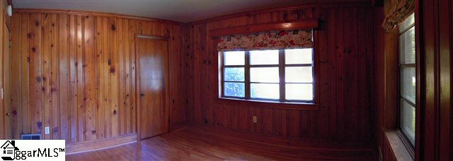 4309 Old Buncombe Road Greenville, SC 29617 - Photo 14 of 19 Gallery Image 14